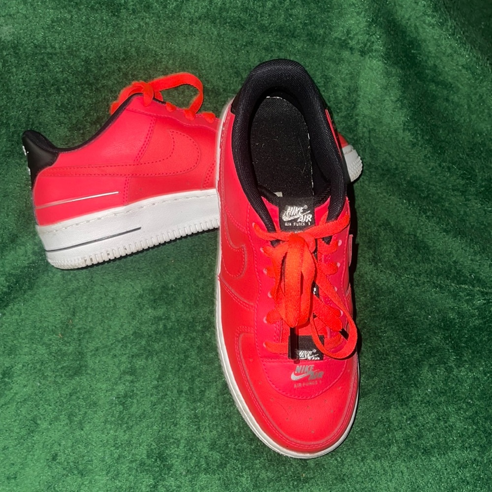 Nike Air Force 1 07 Lv8 Double Pack Laser Crimson Black White